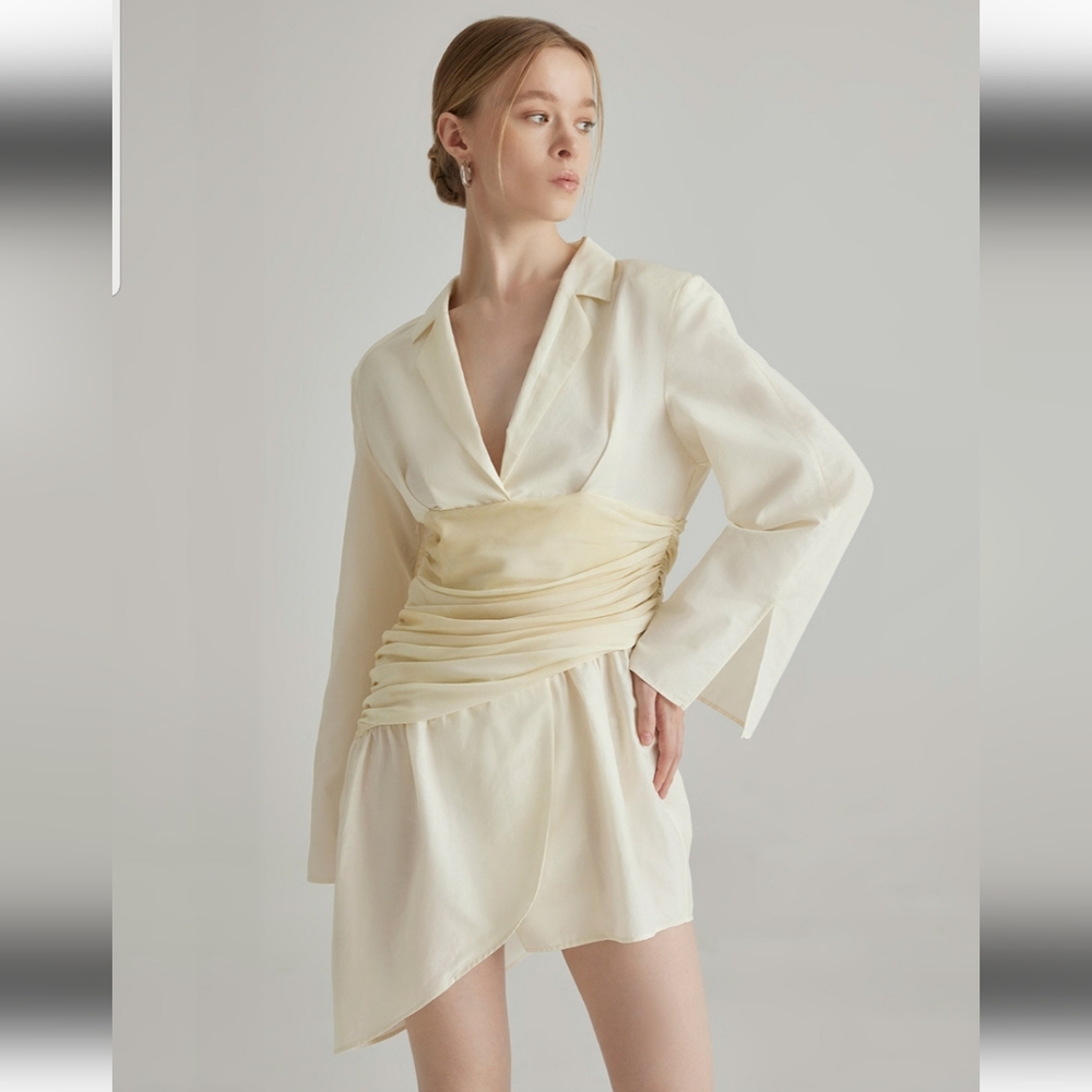 Soft Gradient Pleated Belt Silk Blazer Dress (Ivory/Yellow) - Silk Maison - Picture 4 of 14